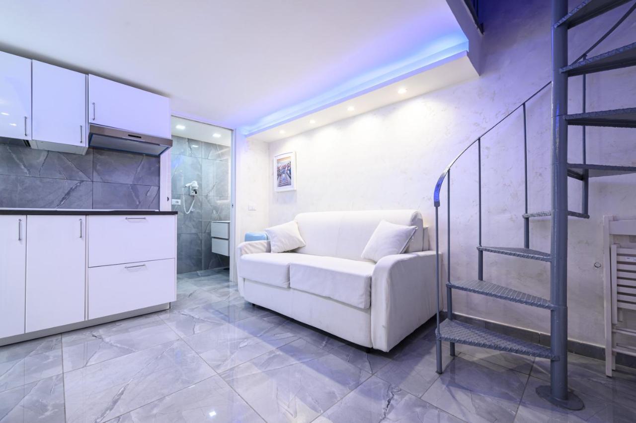 La Magnifica Napoli Apartments Gold House Nápoles Exterior foto